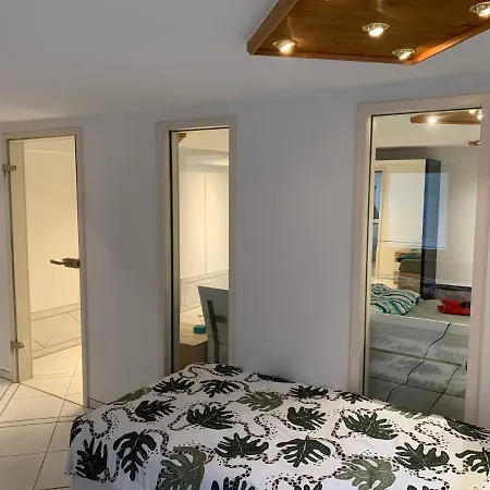 Km 2 Wesel Apartment *