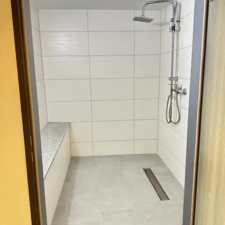 Km 2 Wesel Apartment *